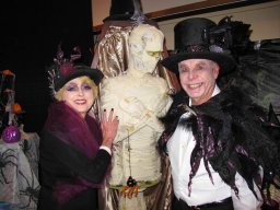 BB 09 MUMMY THATS MY WOMEN LOL